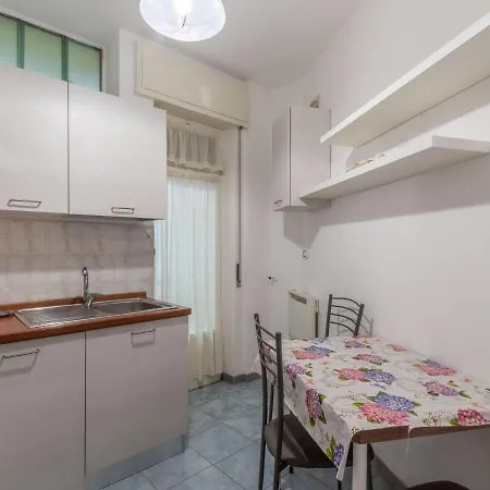 Сasa de vacaciones Delightful Holiday In Near Beach San Remo