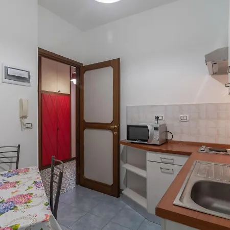 Сasa de vacaciones Delightful Holiday In Near Beach San Remo